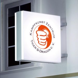 Lichtreklame Freiburg Leuchttransparente - Beispiel Leuchtdisplays von RETE