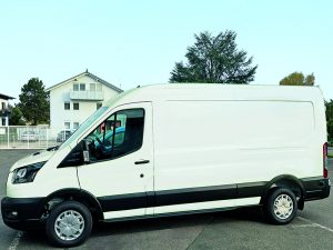 Lieferwagen Folierung von weiß in farbe