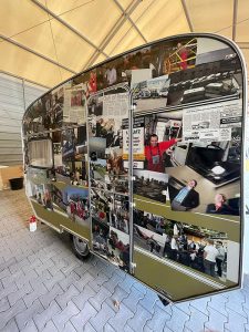 Wohnmobil Folierung Freiburg mit indivudellen Motiven Werbetechnik