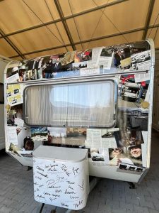 Wohnmobil Folierung in Freiburg mit indivudellen Motiven Werbetechnik bekleben
